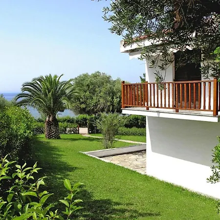 Holiday In With A Sea View *